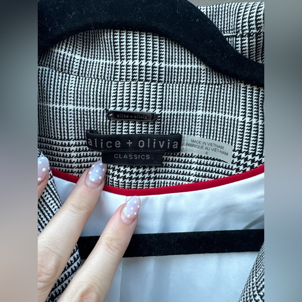 Alice + Olivia Arias Blazer Strong Shoulder Jacket Black White Glen Plaid - Picture 8 of 12